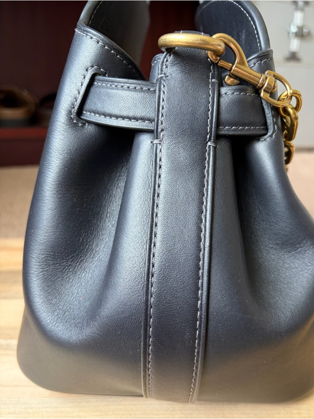 Coach Empire Carryall 35 Black Glovetanned Leather Brass Hardware Coach Charm - Picture 5 of 14